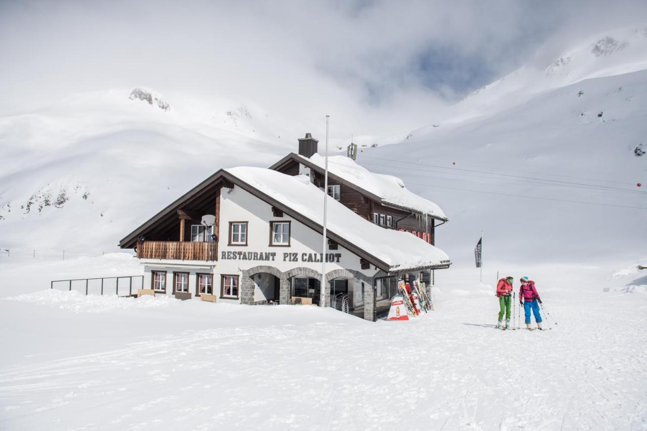Penzion Berggasthaus Piz Calmot